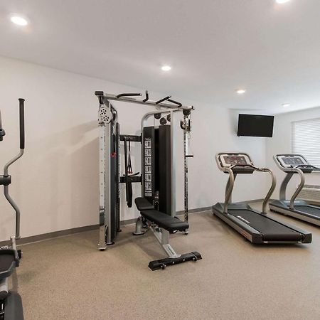 Woodspring Suites Тамарак Екстериор снимка