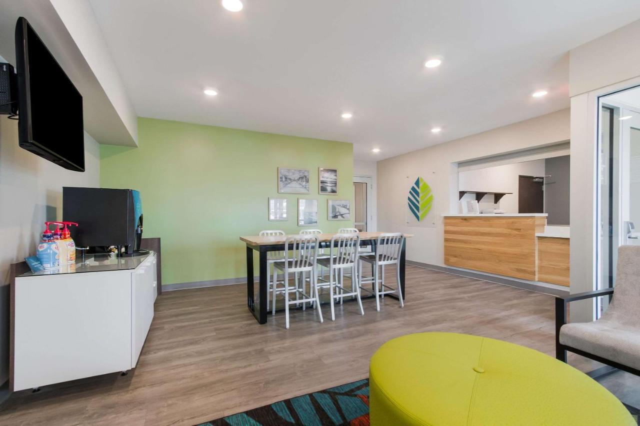 Woodspring Suites Тамарак Екстериор снимка