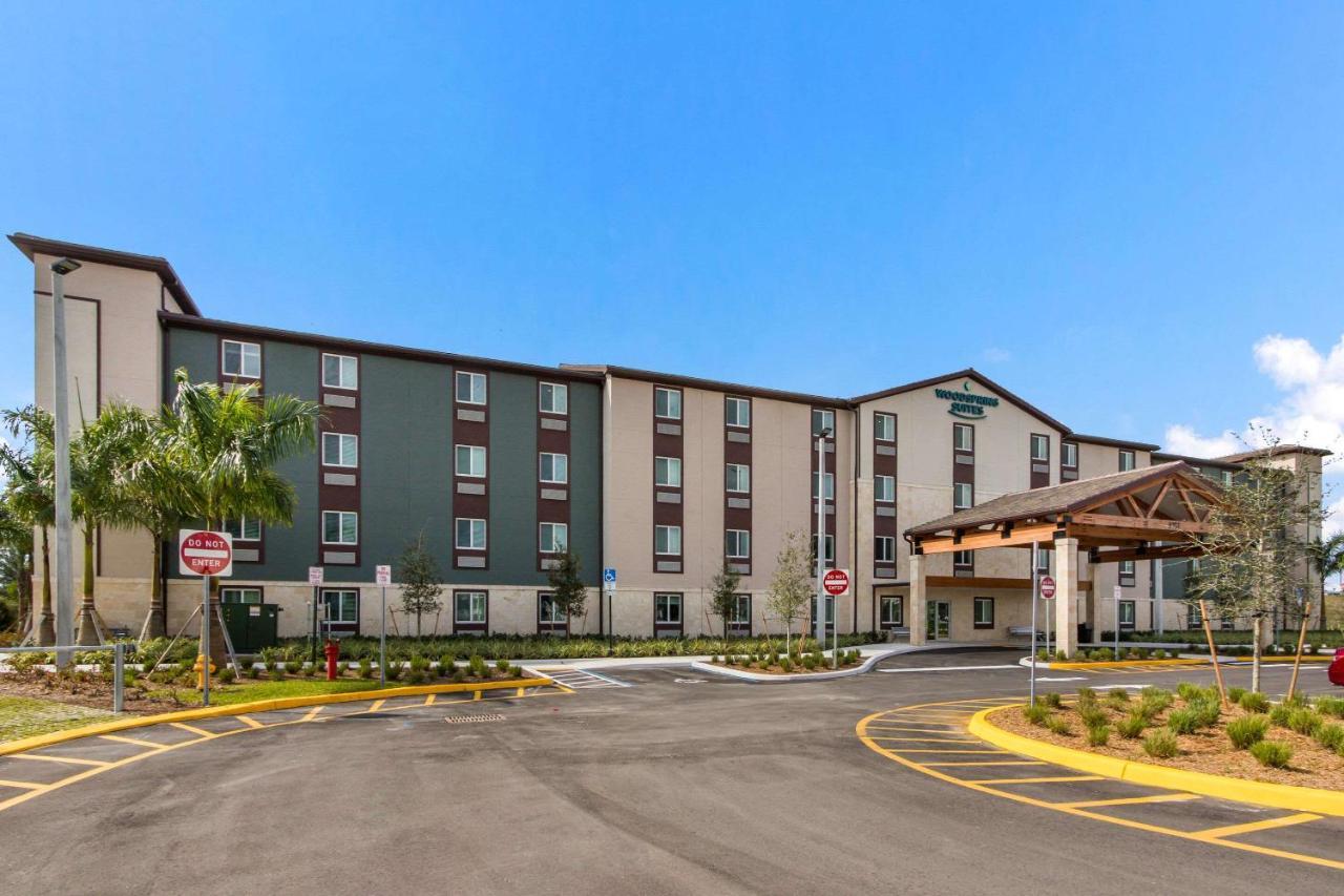 Woodspring Suites Тамарак Екстериор снимка
