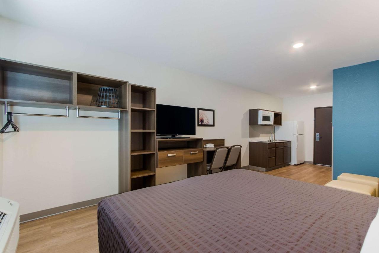 Woodspring Suites Тамарак Екстериор снимка