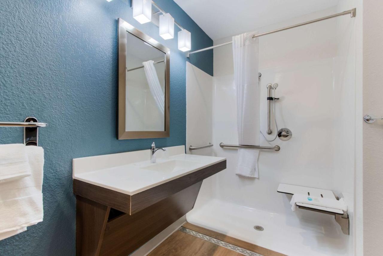Woodspring Suites Тамарак Екстериор снимка